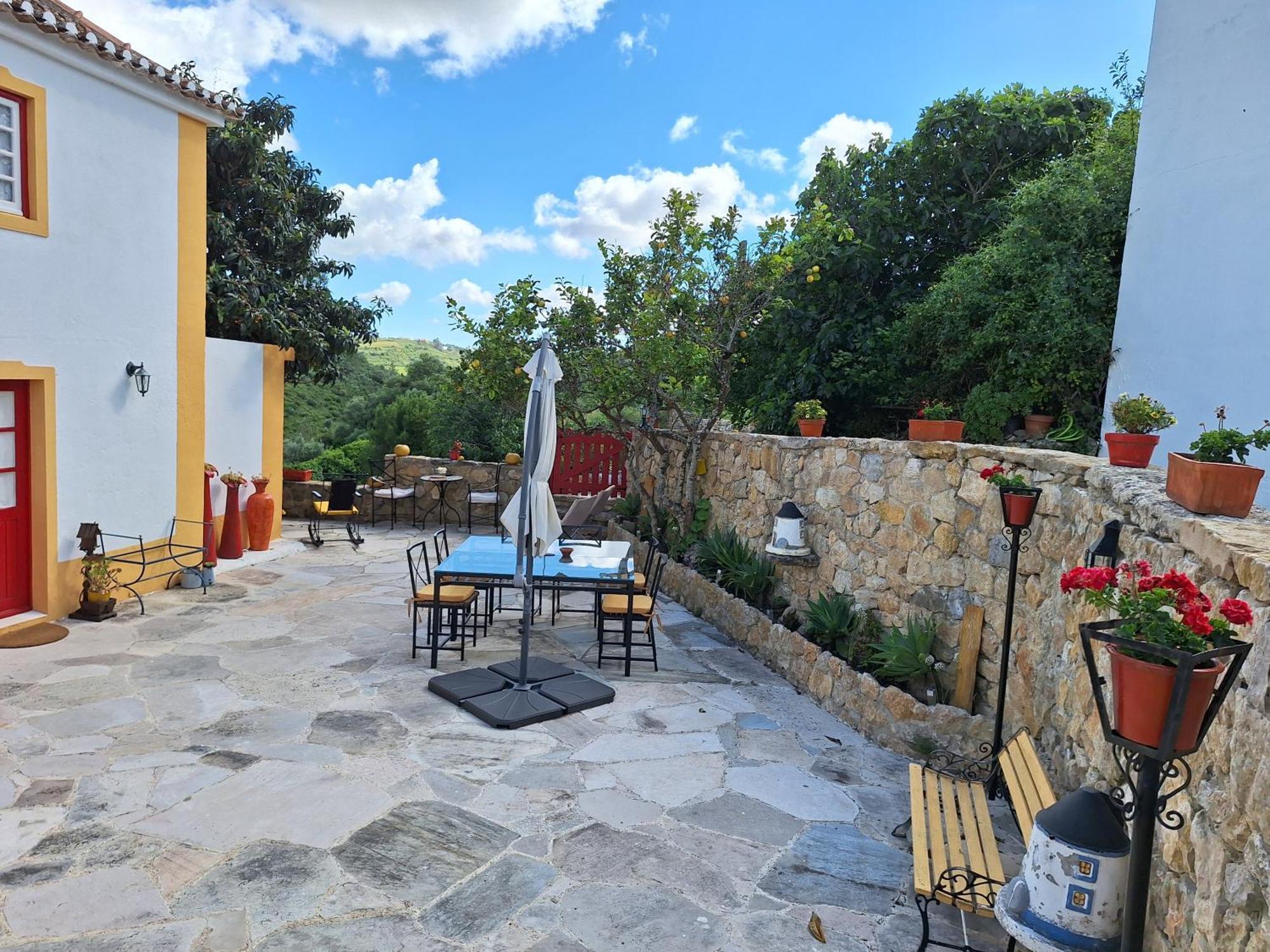 Casa Das Janelinhas - Cottage Near Sintra, Mafra, Ericeira ภายนอก รูปภาพ