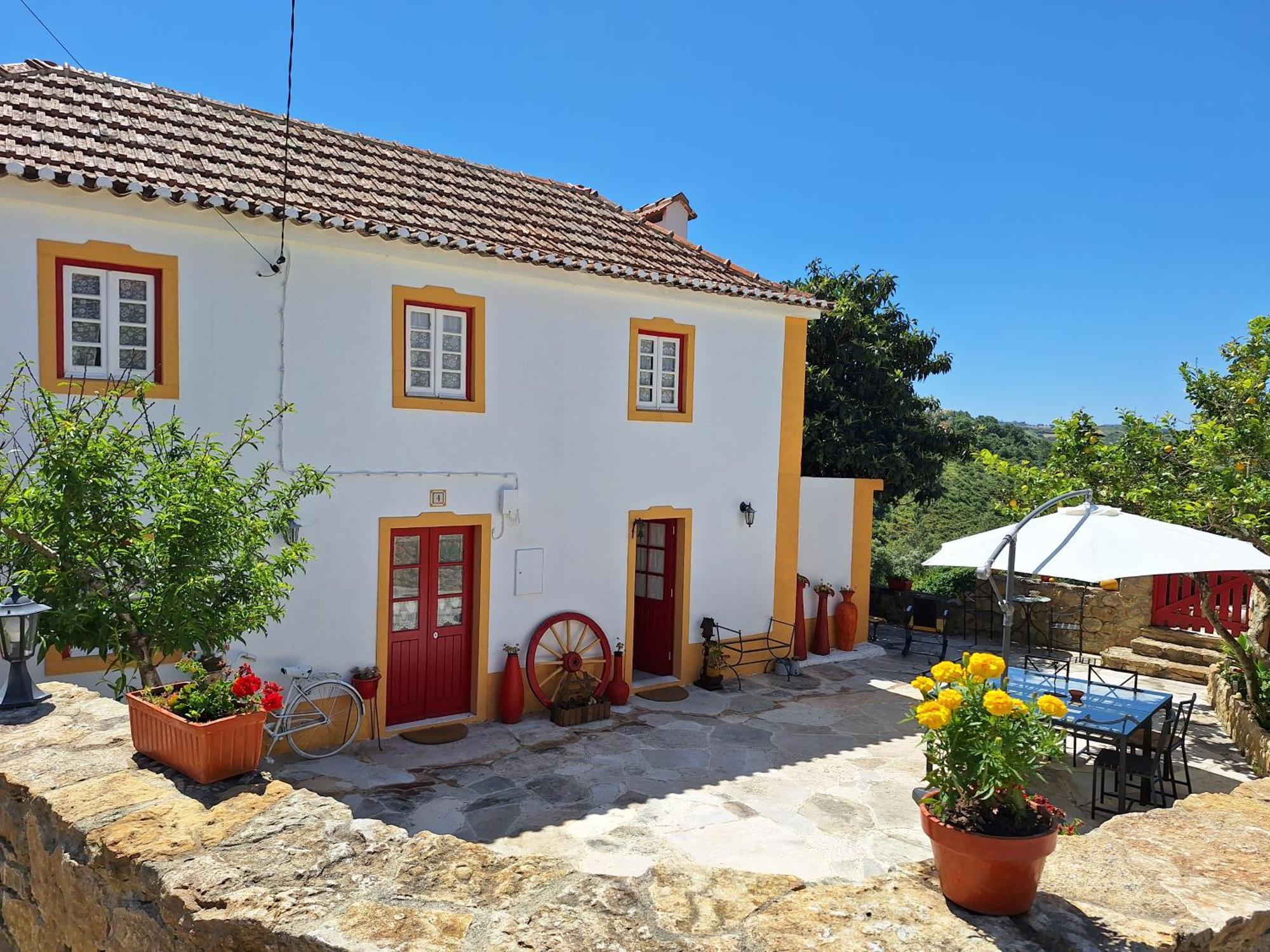 Casa Das Janelinhas - Cottage Near Sintra, Mafra, Ericeira ภายนอก รูปภาพ